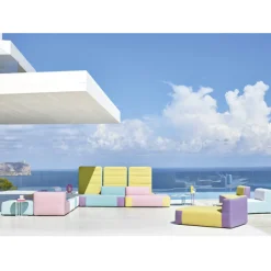 Belt Daybed