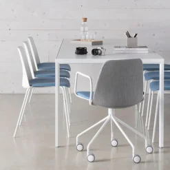 Unnia Chair