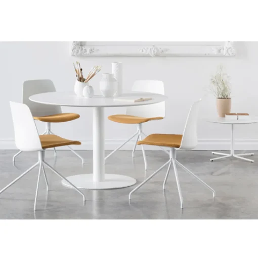 Unnia Chair - Swivel Base