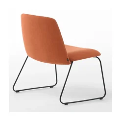 Unnia Soft Lounge Chair - Sled Base
