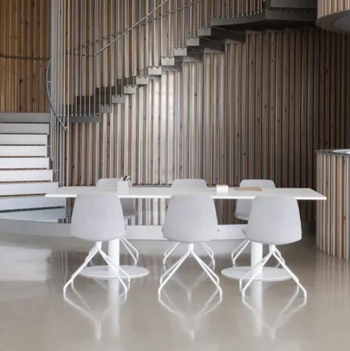 Unnia Tapiz Chair - Swivel Base